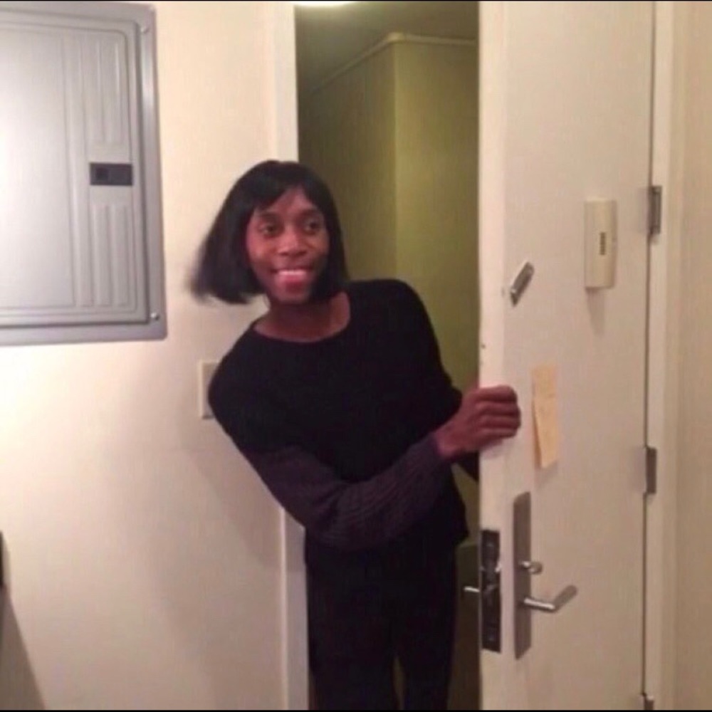 Meet your Posher, Vivian